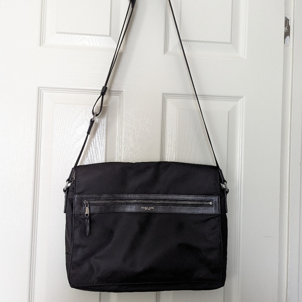 Michael Kors messenger bag